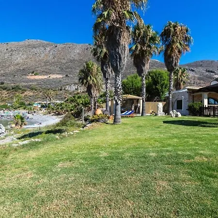 Villa Proto Helidoni - A Cozy Beachfront *
