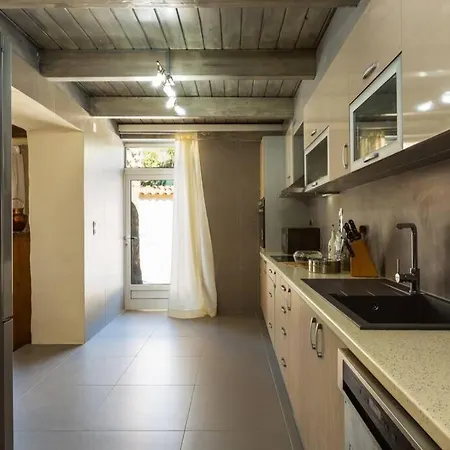 Villa Proto Helidoni - A Cozy Beachfront